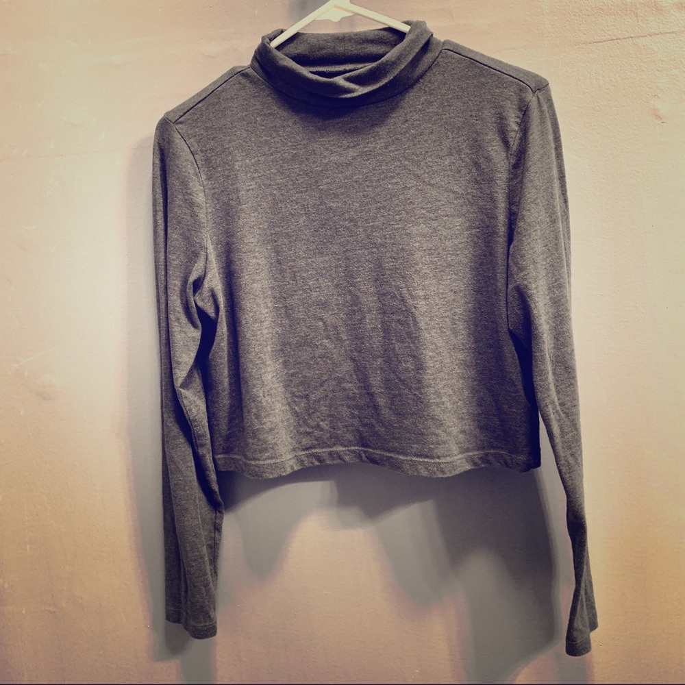Cropped Turtleneck